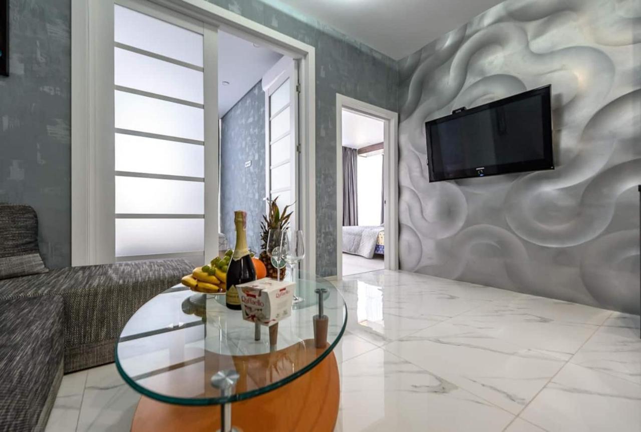 бесті апартаменти, 2 спальні, вид моря 0523 Apartment